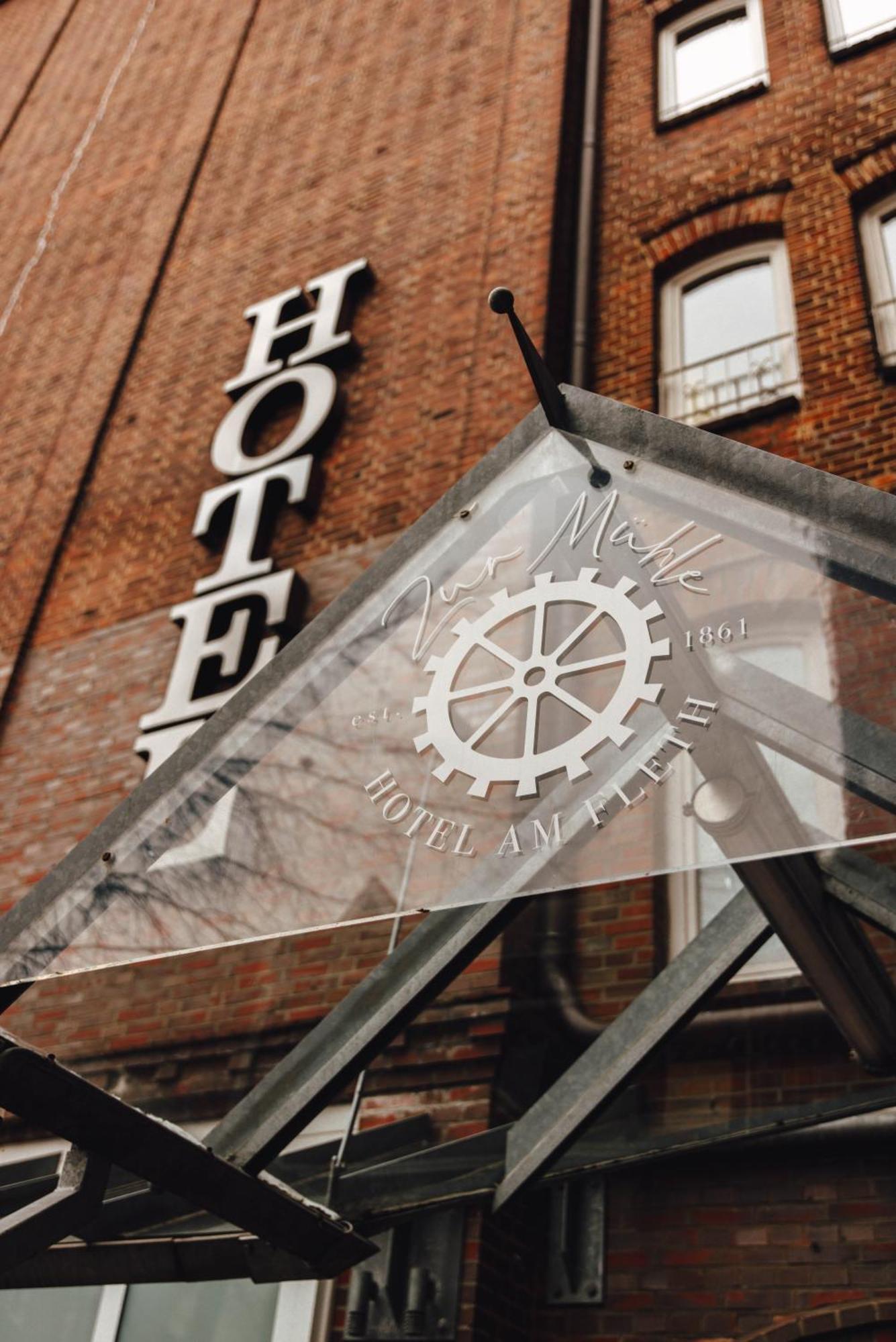 Zur Muehle - Hotel Am Fleth Букстехуде Екстериор снимка